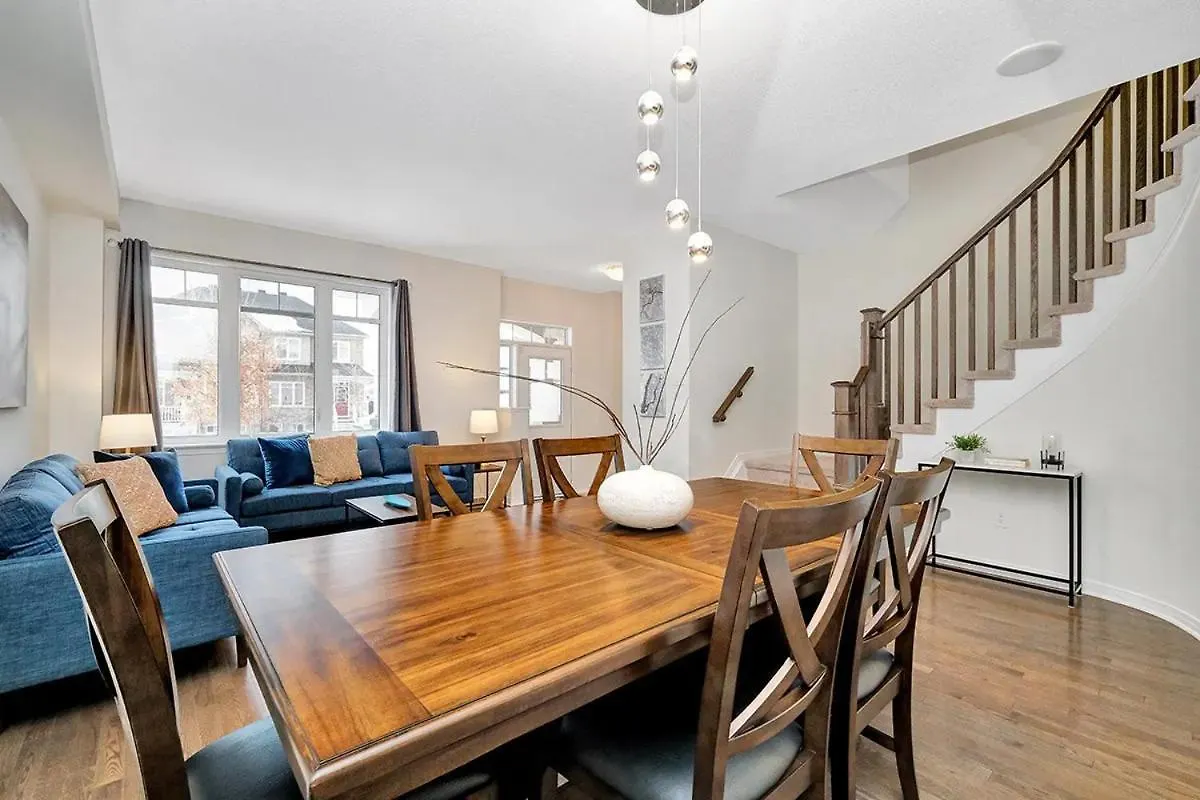 Feriehus Modern Townhome Near Ottawa Attractions Canada